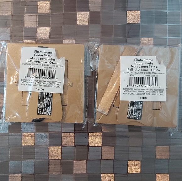 💐$5! Bundles only💐 Set of 2 picture frames - Picture 2 of 2